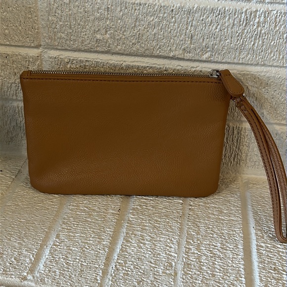 Nine West Wristlet - Picture 6 of 15